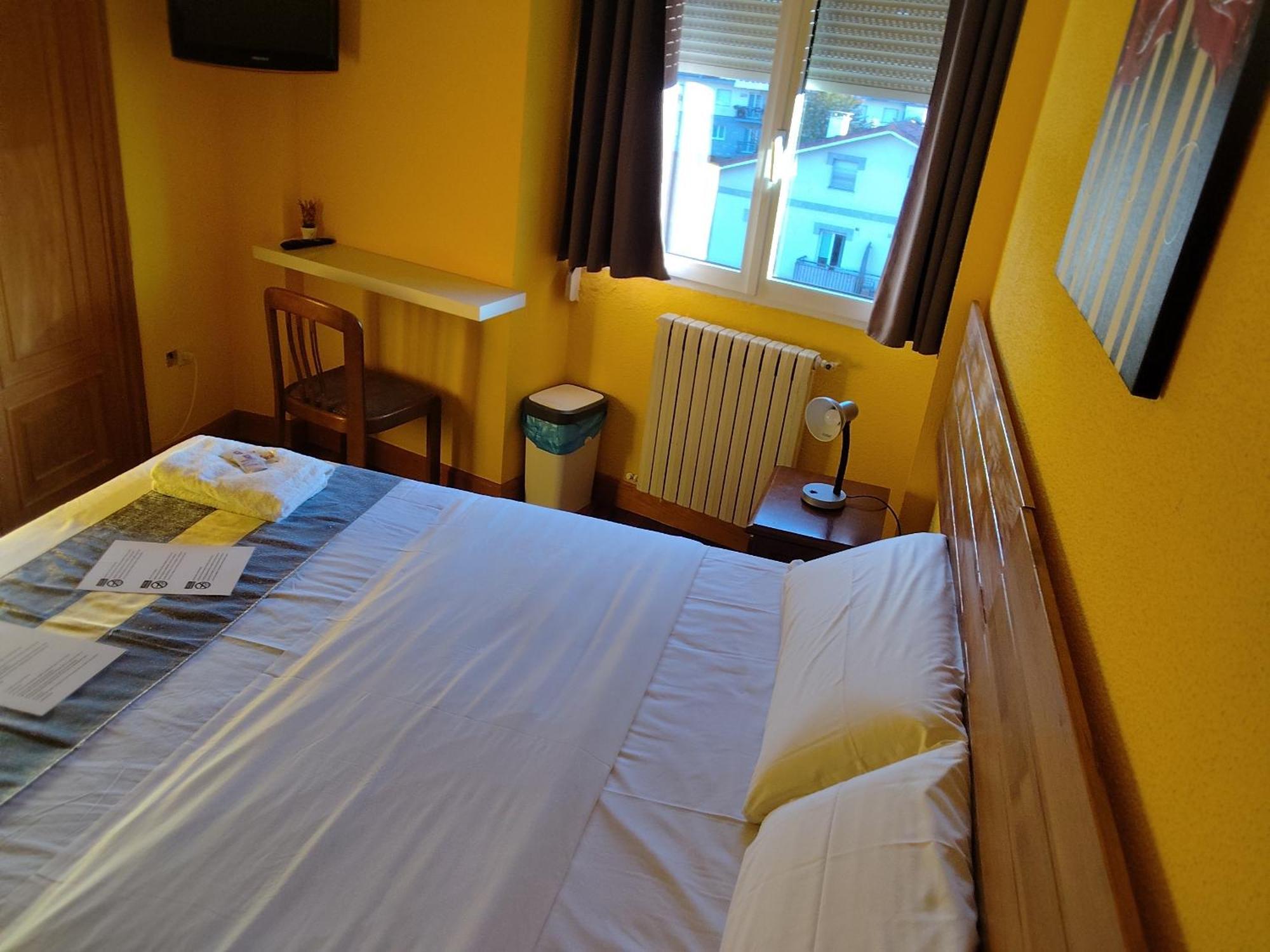 Txoko Maitea Pentsioa Hotel อูร์นีตา ภายนอก รูปภาพ