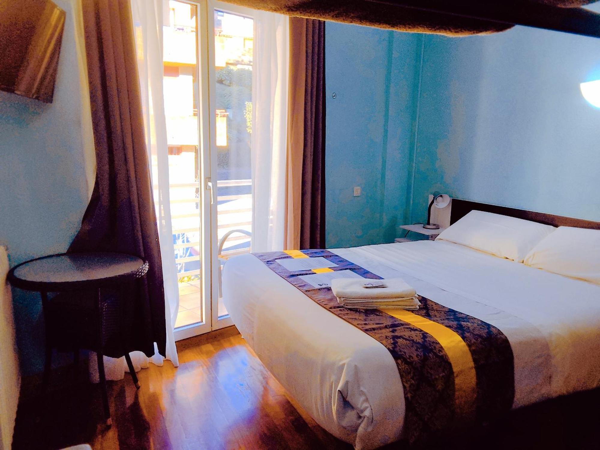 Txoko Maitea Pentsioa Hotel อูร์นีตา ภายนอก รูปภาพ