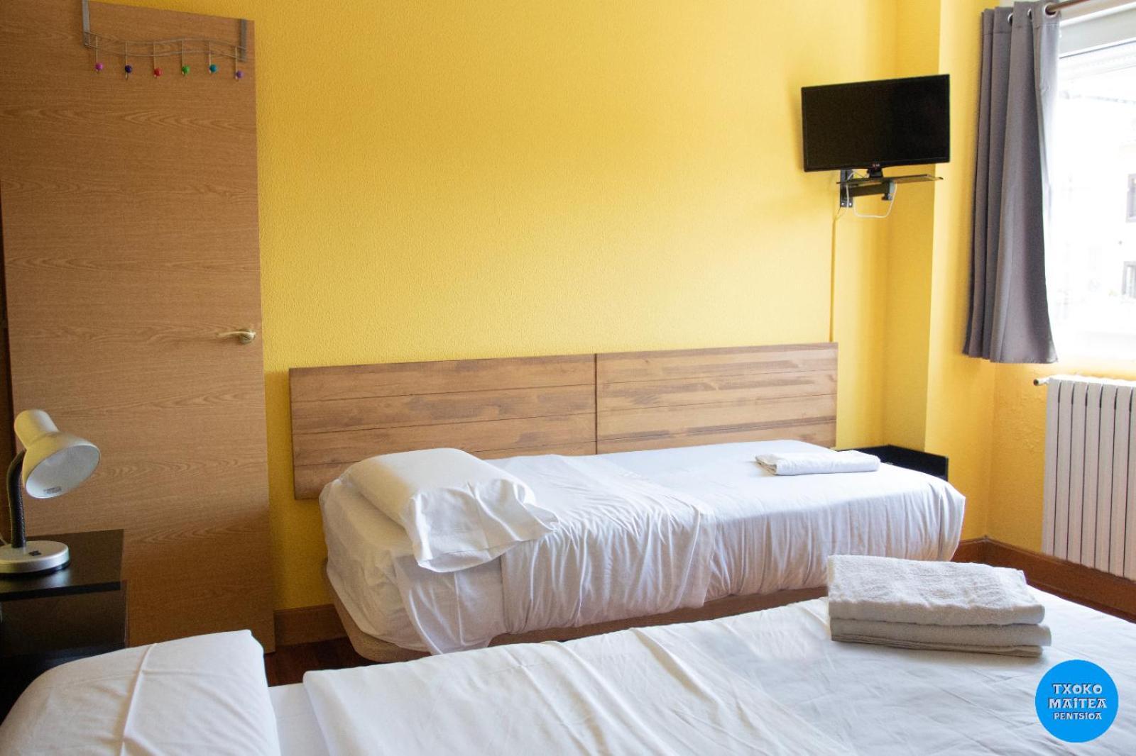 Txoko Maitea Pentsioa Hotel อูร์นีตา ภายนอก รูปภาพ